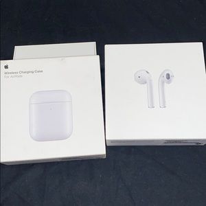 airpods and charger case box